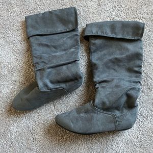 Gray suede slouch boots, size 6